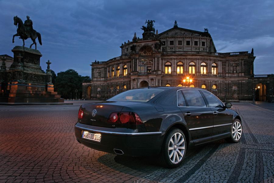  Volkswagen Phaeton 2009 года  (фото 7 из 13)